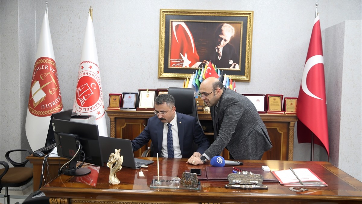 Muş Cumhuriyet Başsavcısı Kantar, AA'nın Yılın Kareleri oylamasına katıldı