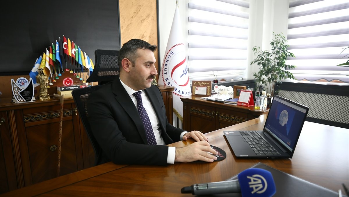 Muş'un Korkut Kaymakamı Ayaz, AA'nın Yılın Kareleri oylamasına katıldı