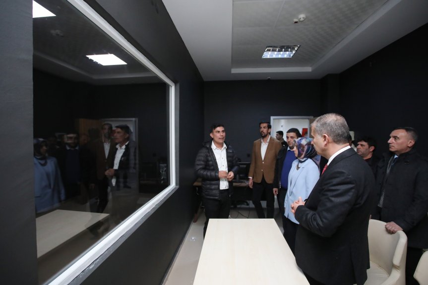 AİÇÜ Patnos Sultan Alparslan Yerleşkesinde öğrenciler için açılan uygulama laboratuvarı