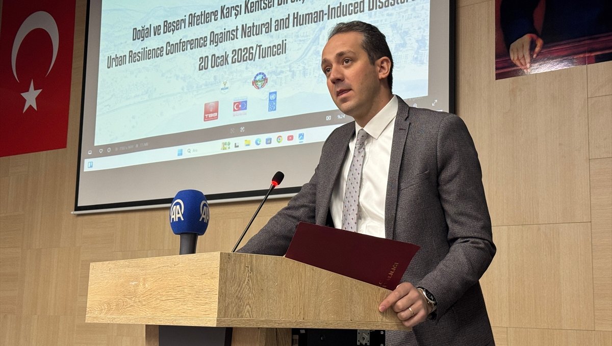 Tunceli'de Doğal ve Beşeri Afetlere Karşı Kentsel Dirençlilik konferansı düzenlendi