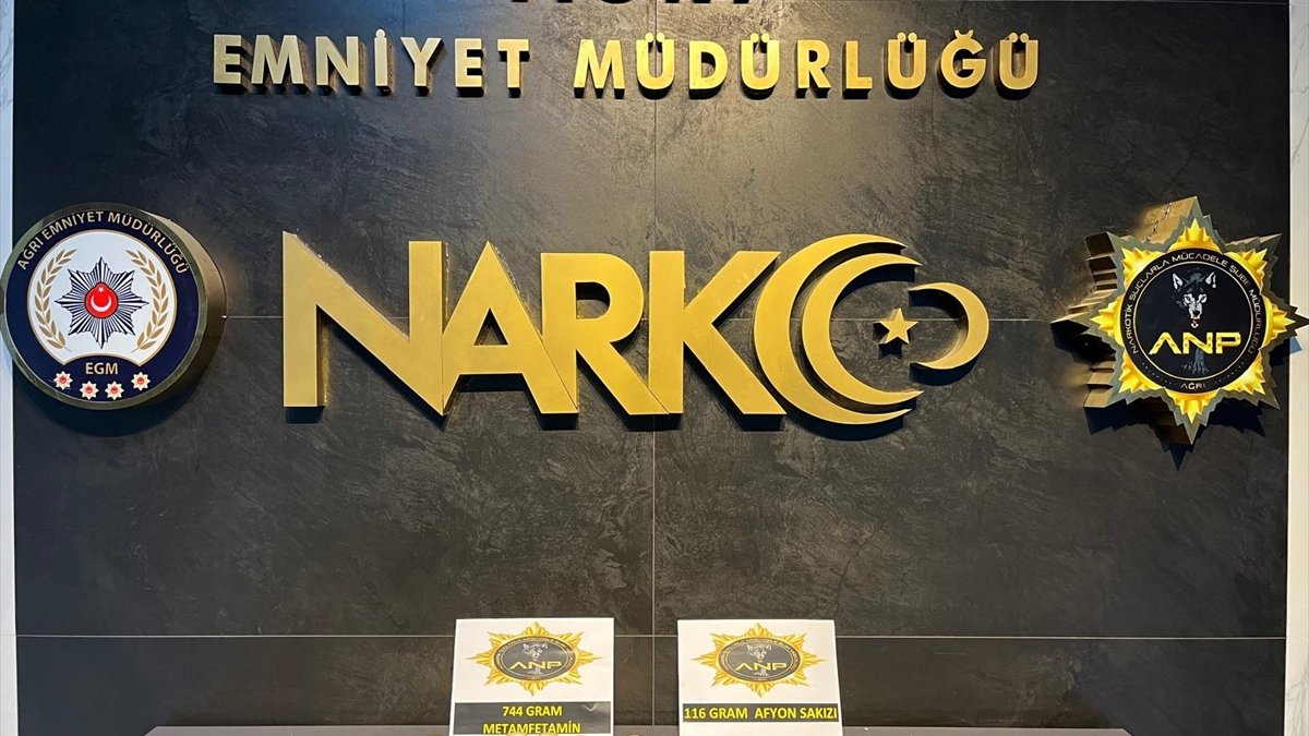 Ağrı’da otobüste yakalandı, İranlı yolcunun vücudundan 860 gram uyuşturucu çıktı