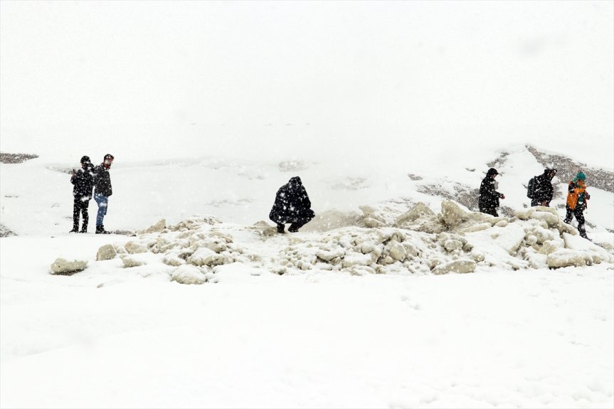 kış yaşamı güzellikleri fotoğrafçıların zorlu ve Ağrı
