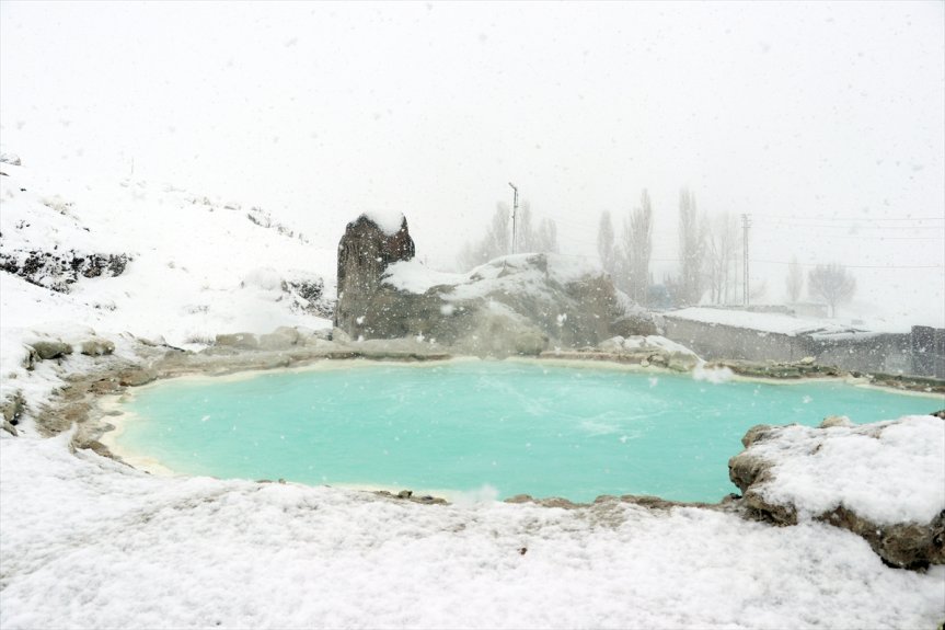 rotasında yaşamı fotoğrafçıların ve zorlu doğal kış güzellikleri Ağrı