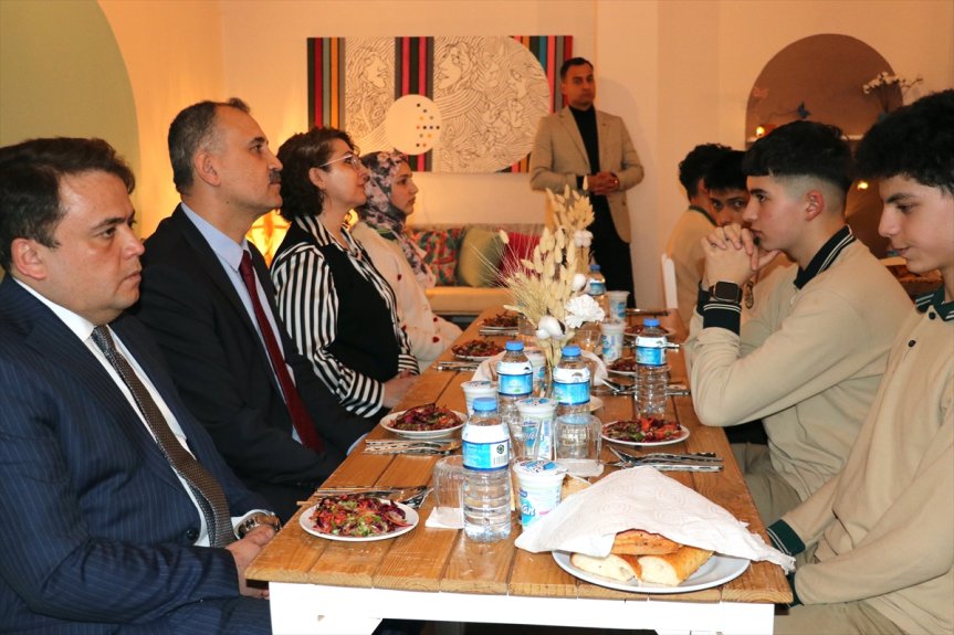 kullanılarak Ağrı oluşturulan atık yaptı restoranda öğrencilerle Bozkurt, iftar malzeme Valisi 3