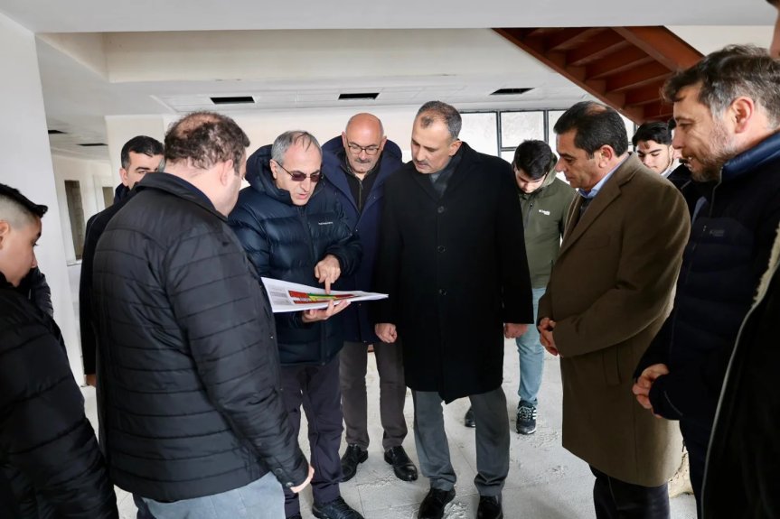 Ağrı Valisi Önder Bozkurt, İl Halk Kütüphanesi 2