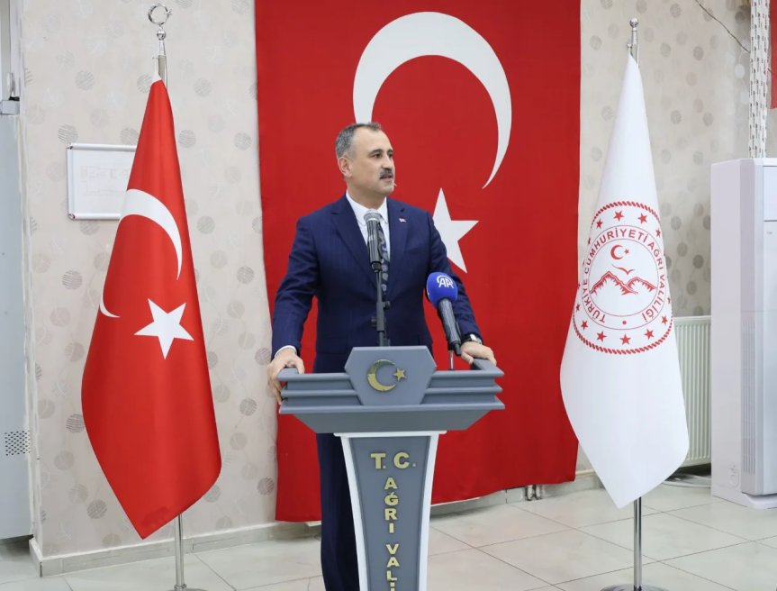 Ağrı Valisi Önder Bozkurt, şehit aileleri ve gazilerle iftarda bir araya geldi 3