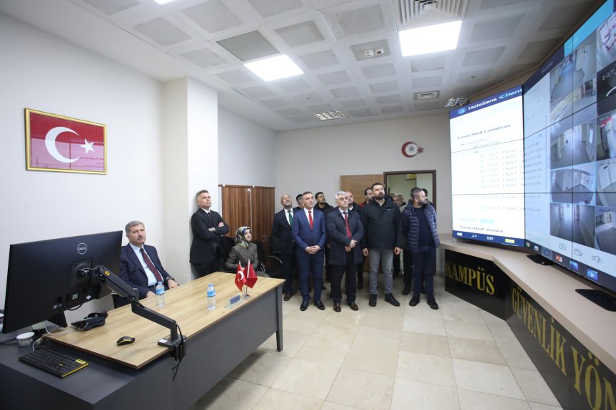 AİÇÜ Kampüs Güvenlik İzleme Merkezi