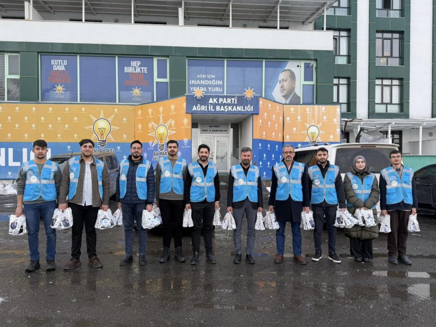 AK Parti Ağrı Gençlik Kollarından ftara Beş Kala 3