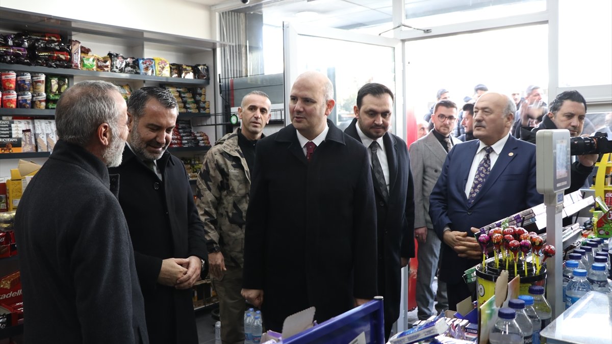 AK Parti Genel Başkan Yardımcısı Ömer İleri, Elazığ'da ziyaretlerde bulundu