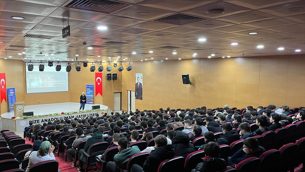 Bilim Kafe etkinlikleri Karadeniz Bölgesi'ndeki okullarda gerçekleştirildi