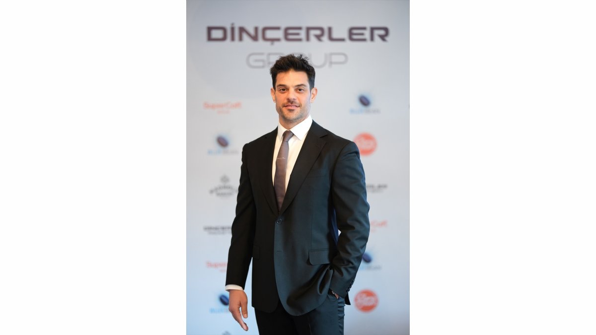 Dinçerler Group'tan 3 yılda 100 milyon dolarlık yatırımla 1000 mağazaya ulaşma hedefi