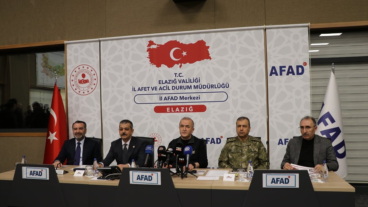 Elazığ'da Deprem Değerlendirme Toplantısı yapıldı