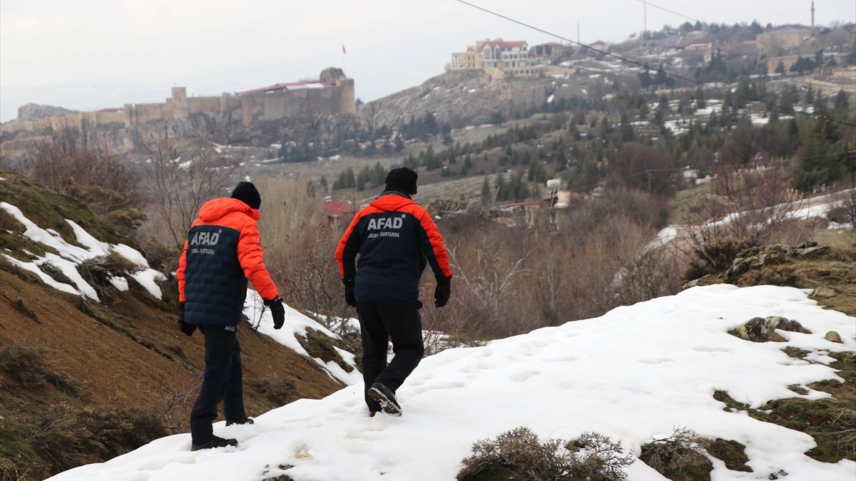 Elazığ'da kaybolan 74 yaşındaki kişiyi arama çalışmaları sürüyor