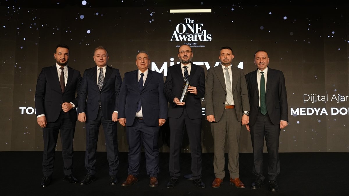 Eminevim'e Yılın İtibarlısı ödülü