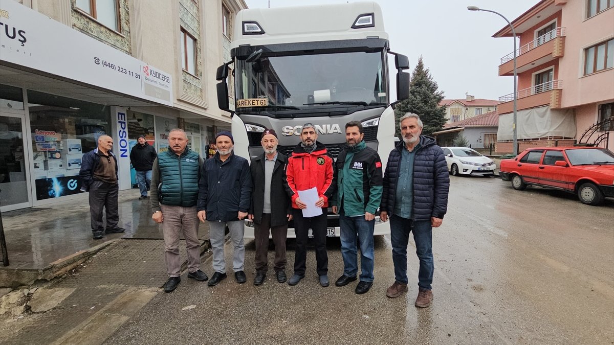 Erzincan'dan Filistin ve Suriye'ye yardım tırı gönderildi