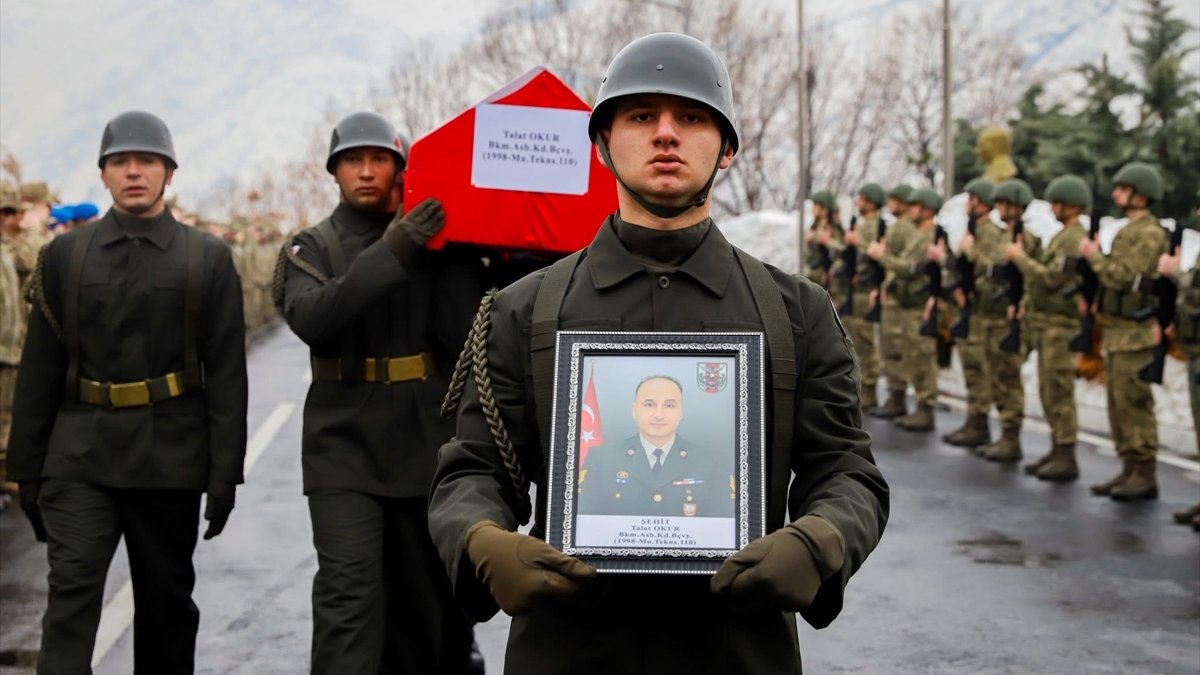 Hakkari'de rahatsızlanan ve kaldırıldığı hastanede şehit olan asker için tören düzenlendi