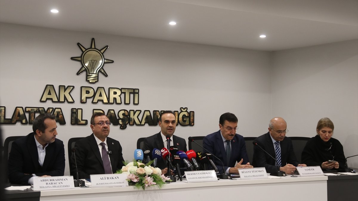 Sanayi ve Teknoloji Bakanı Kacır, Malatya'da konuştu: