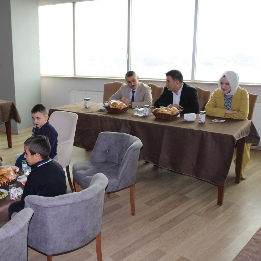 Patnos Büyük Kalplere Minik Dokunuşlar Programı Düzenlendi 2