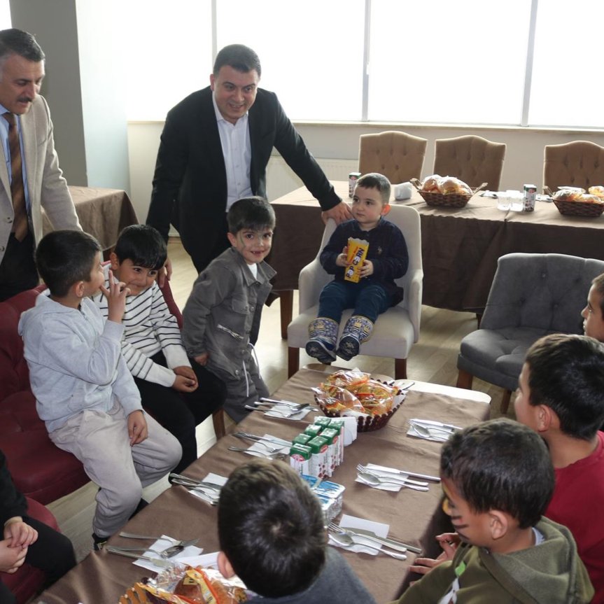 Patnos Büyük Kalplere Minik Dokunuşlar Programı Düzenlendi 4