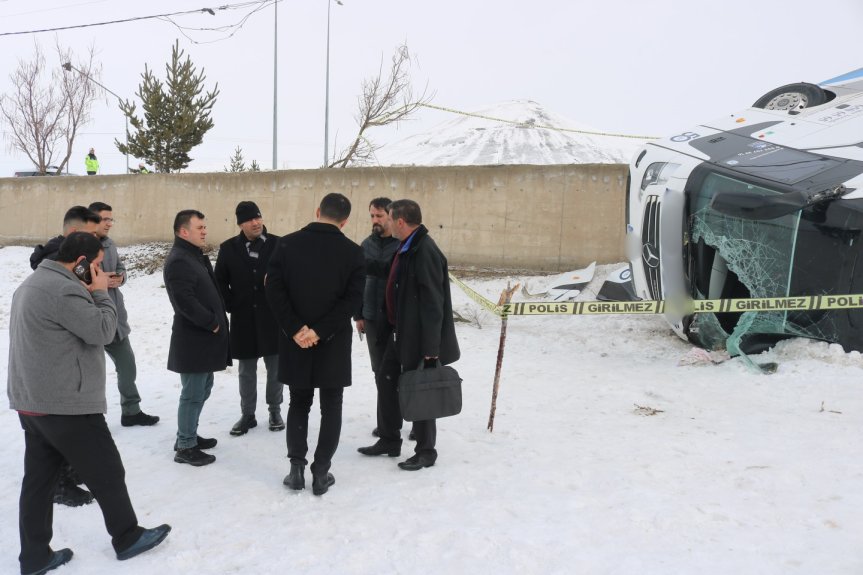 Patnos Kaymakamı Dertlioğlu kazanın ardından inceleme yaptı 7