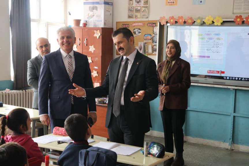 TUTAK GAZİ İLKOKULU BİLİM ŞENLİĞİ SERGİSİ 3