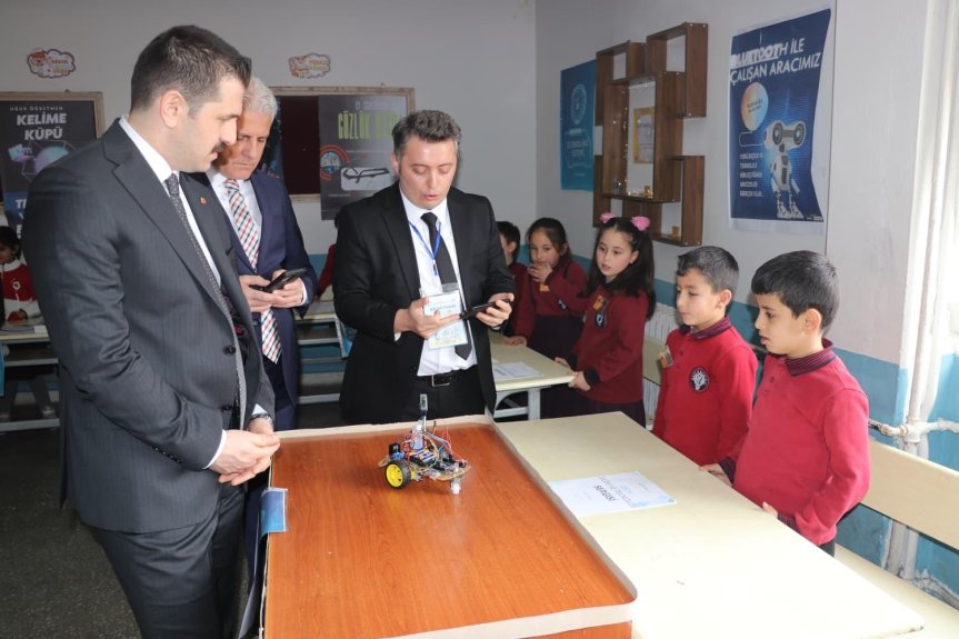 TUTAK GAZİ İLKOKULU BİLİM ŞENLİĞİ SERGİSİ 7