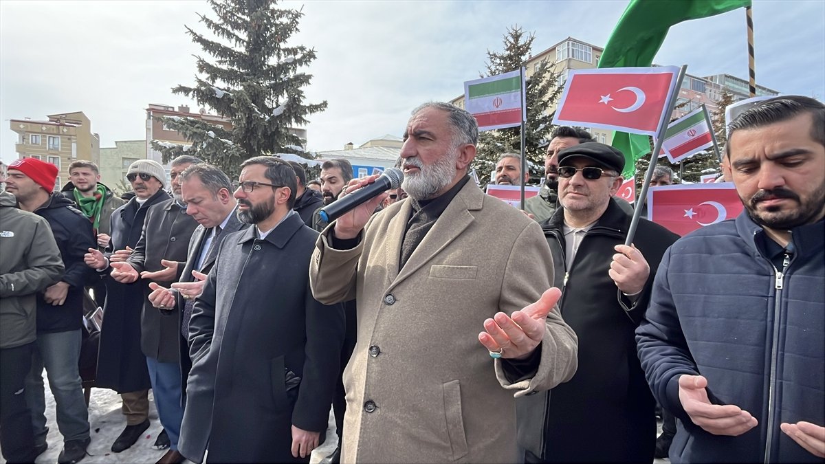 ABD ve İsrail'in İran'a saldırıları Kars'ta protesto edildi