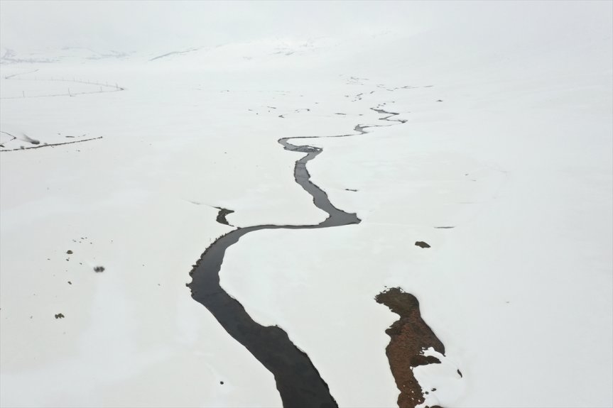 karla menderesler kaplı havadan görüntülendi Ağrı