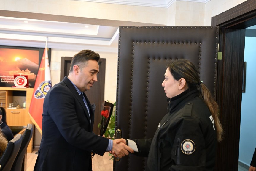 Ağrı emniyet müdürü göksel önder kadınlar günü kutlama 1