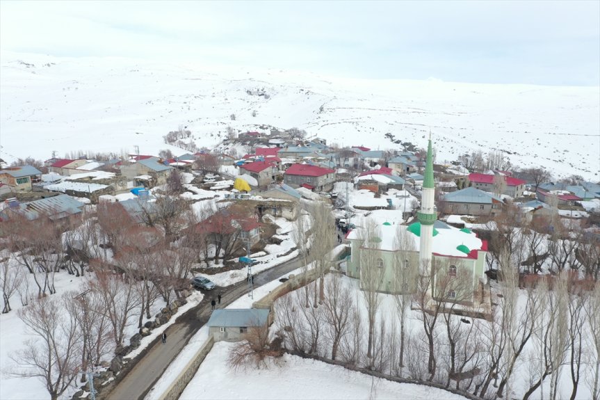 köylerinde bayram karla heyecanı kaplı yaşanıyor Ağrı
