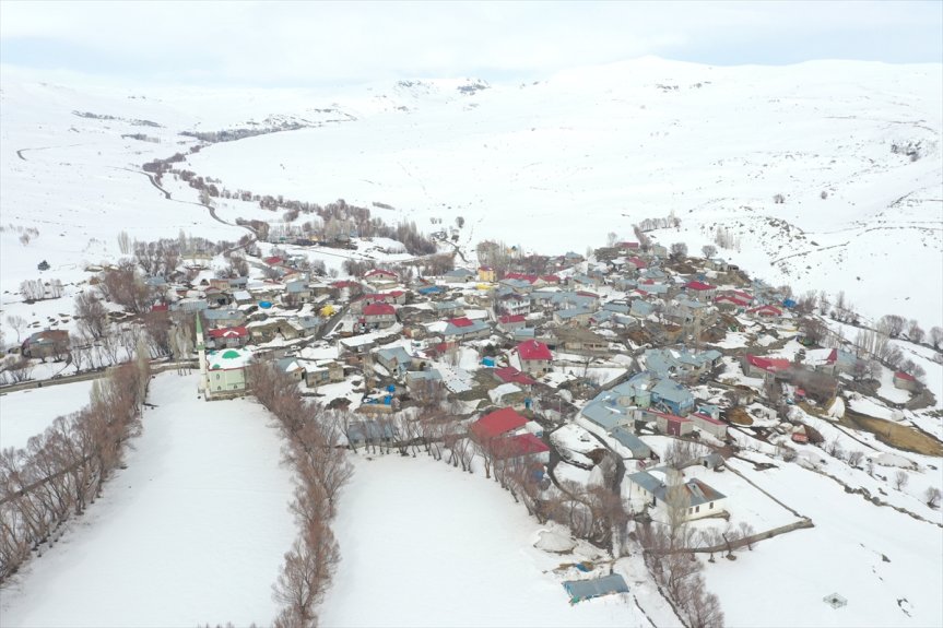 köylerinde yaşanıyor bayram kaplı karla Ağrı