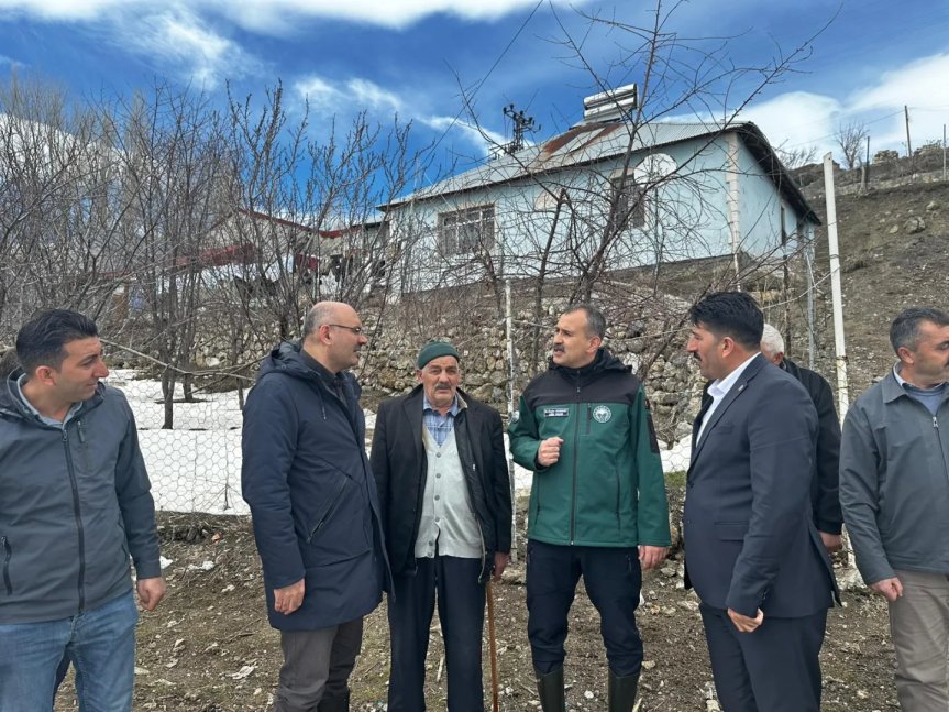 Ağrı Valisi Bozkurt köy ziyaretlerinde vatandaşlarla buluştu 1