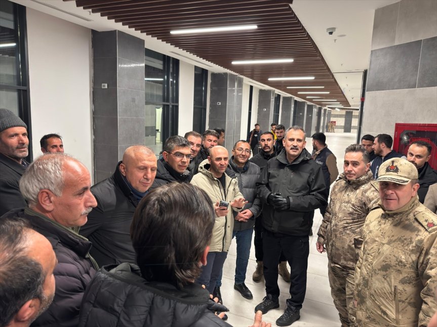 sınırındaki Türkiye-İran kapısında Valisi gümrük Ağrı Bozkurt, inceleme yaptı 2