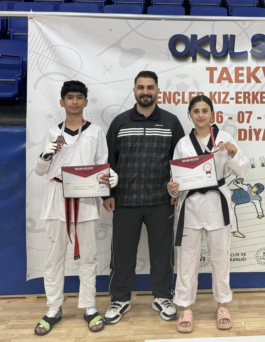Ağrılı taekwondocular Diyarbakır
