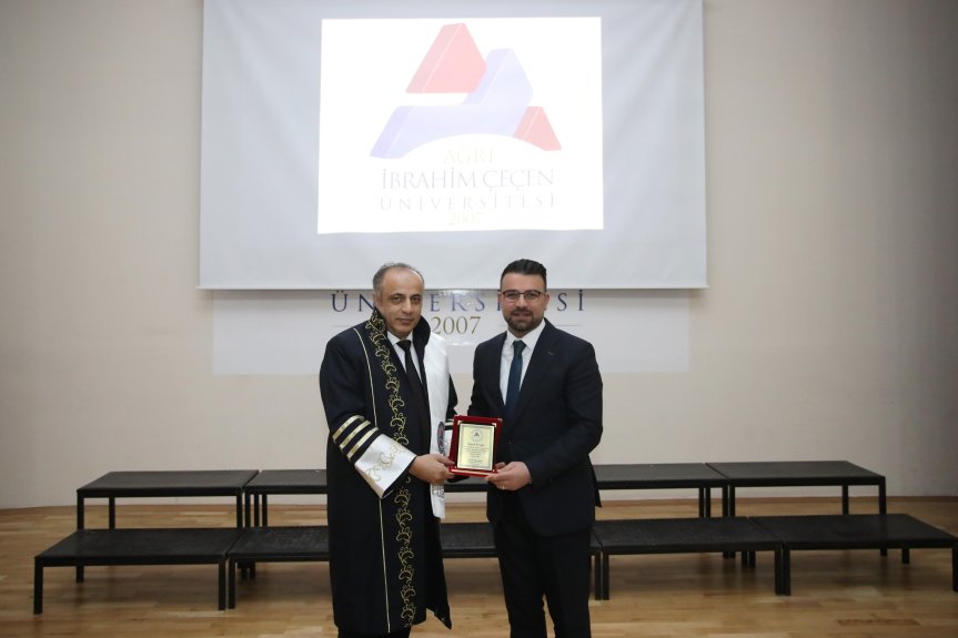 AİÇÜ Beyaz Önlük Giyme Töreni Düzenlendi 5