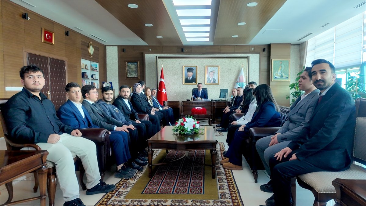 Bitlisli özel gereksinimli öğrenciler Çek Cumhuriyeti'ne gidecek