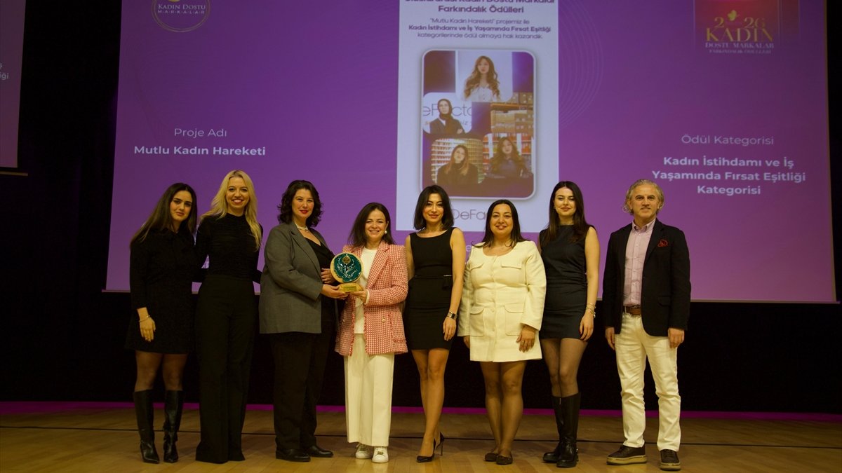 DeFacto'ya Kadın Dostu Markalar ödülü
