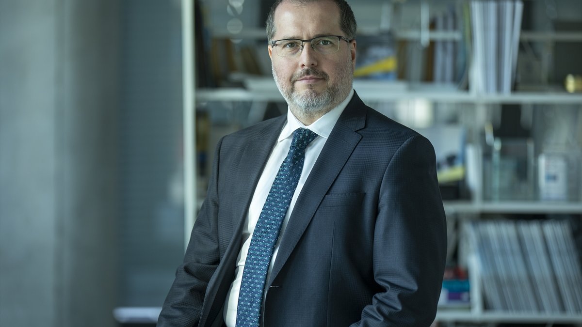 EY telekomünikasyon operatörlerini bekleyen 10 önemli riski paylaştı