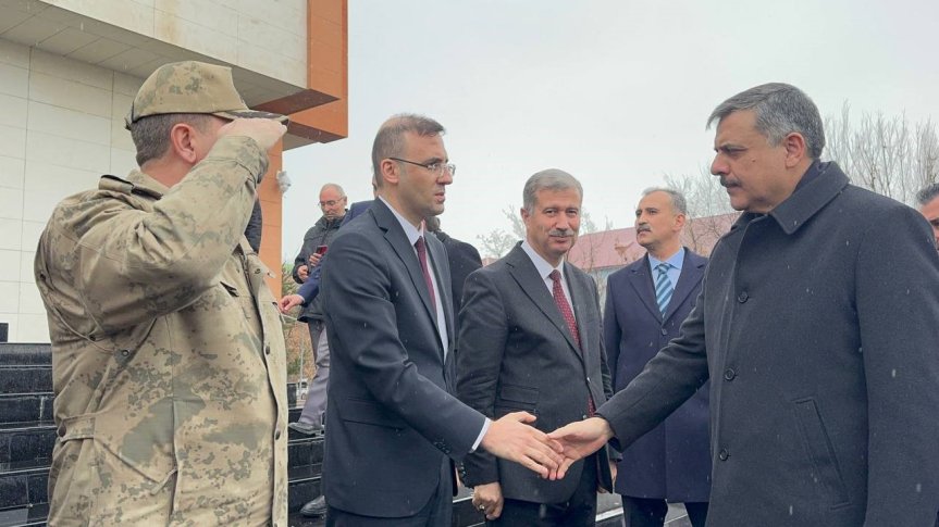 İçişleri Bakanı Çiftçi, Ağrı