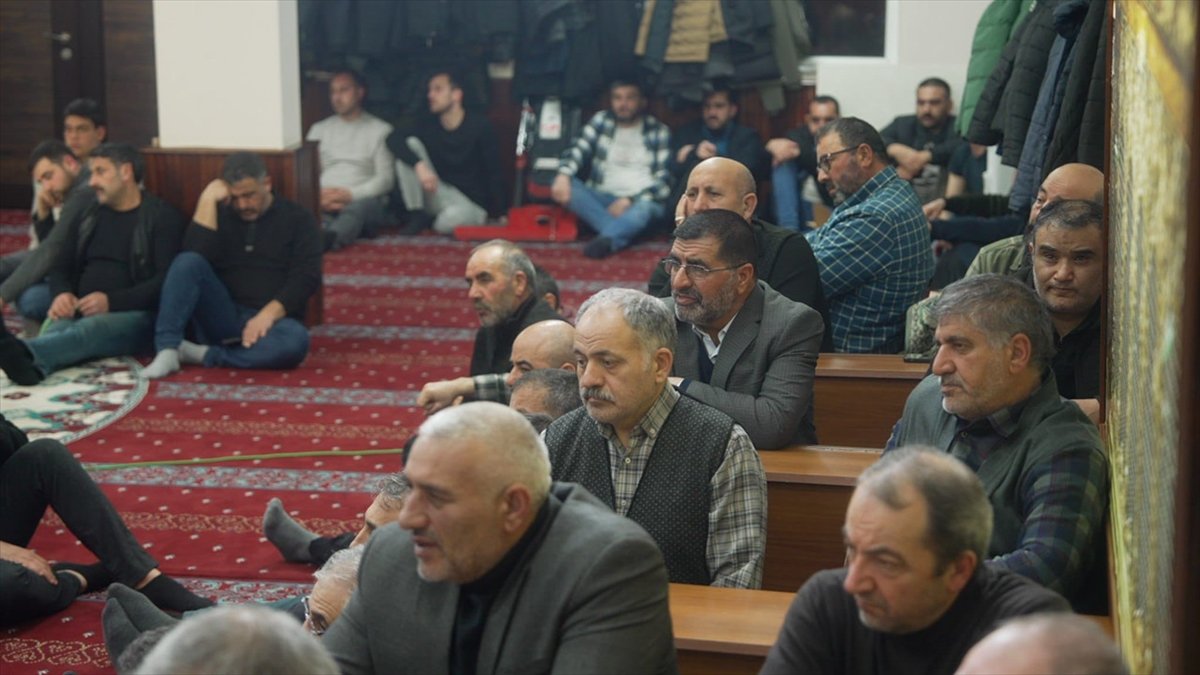 İran lideri Hamaney için Kars