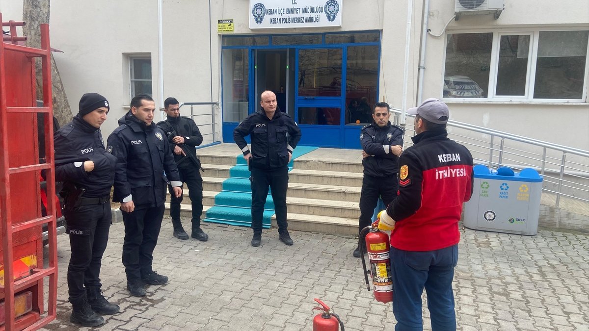 Keban Emniyet Müdürlüğü personeli yangın tatbikatı yaptı