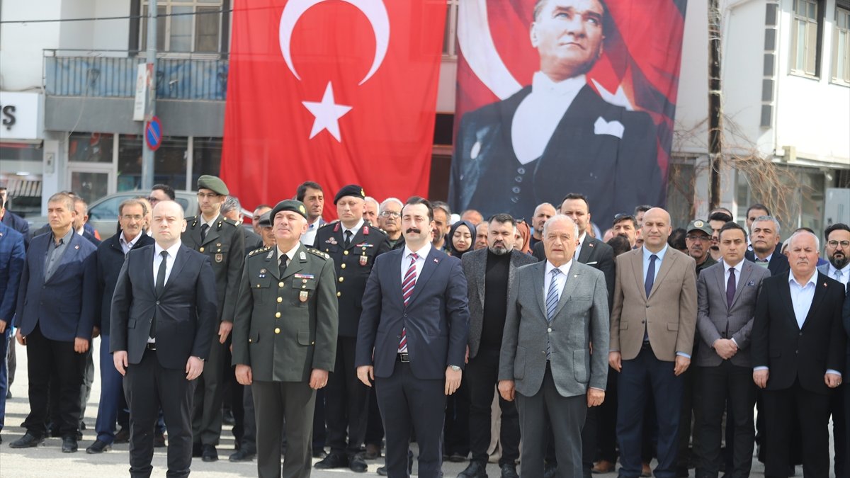 Malatya'da Çanakkale Deniz Zaferi'nin 111. yılı dolayısıyla törenler düzenlendi