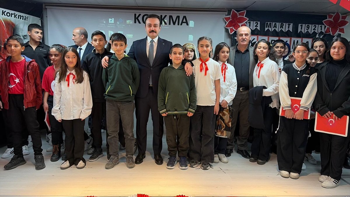 Malatya'da İstiklal Marşı'nın kabulü ve Mehmet Akif Ersoy'u anma programı düzenlendi