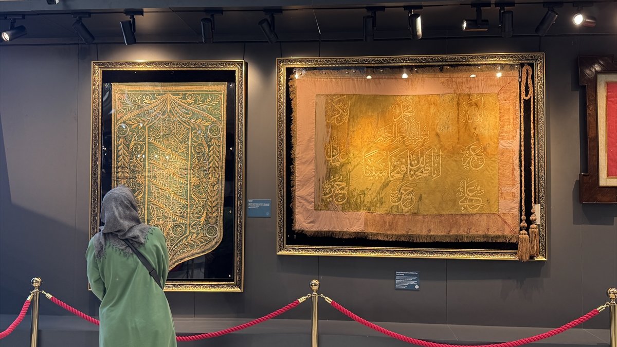 Malatya'da Kutsal Emanetler ve Vakıf Eserleri Sergisi açıldı