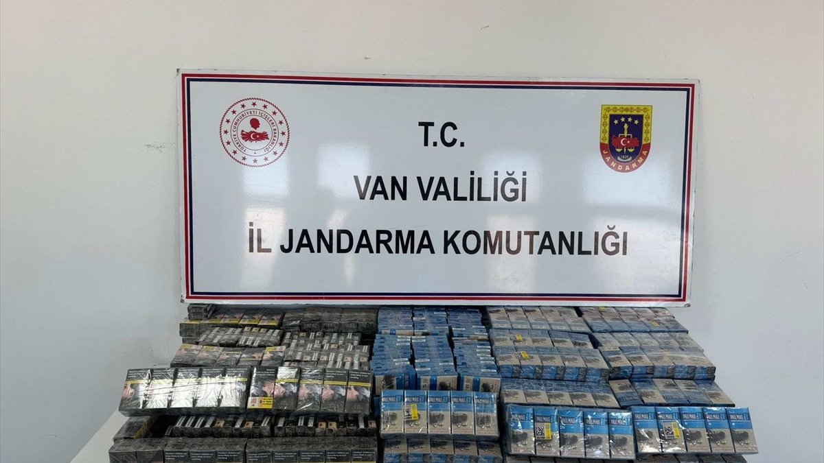 Van'da gümrük kaçağı eşya ve sigara ele geçirildi