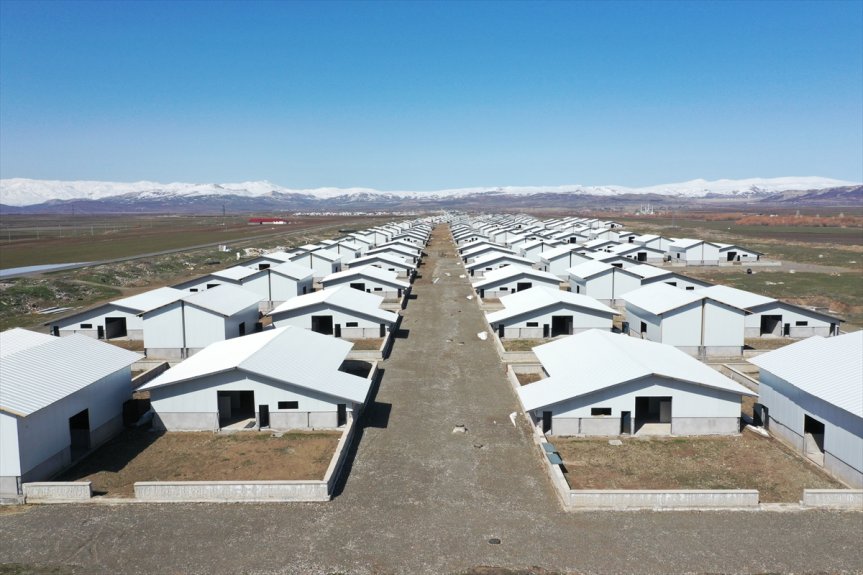 inşasında yaklaşıldı merkezi sona ahırdan hayvancılık 307 oluşan Ağrı