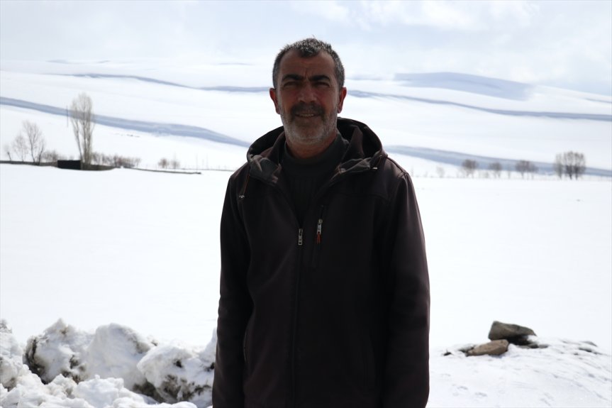 ovada yaşanıyor dağlarda kış, baharın güzellikleri Ağrı