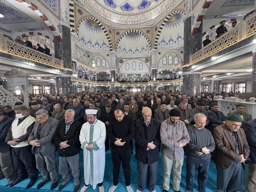 Ağrı gıyabi cenaze namazı kılındı 1