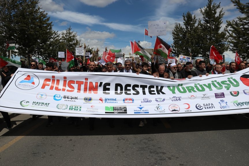 Yürüyüşü yapıldı Ağrı Çeçen Üniversitesi
