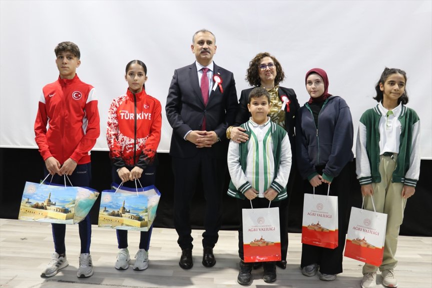 yıl dönümü düşman kutlandı işgalinden kurtuluşunun 108. Ağrı